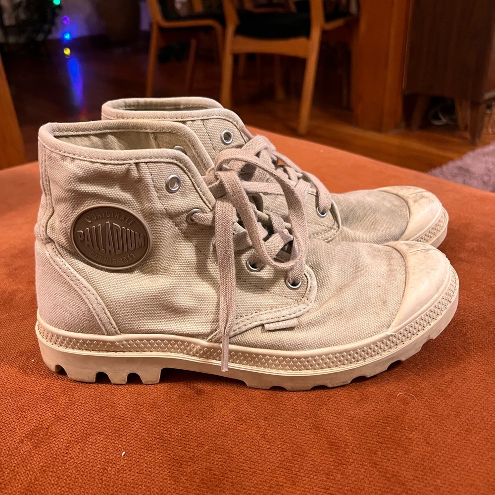 Palladium boots